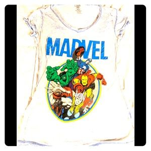 𝕄𝕒𝕣𝕧𝕖𝕝 tee🔹